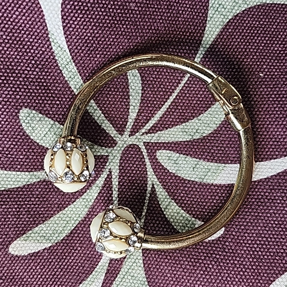 Bracelet - Picture 3 of 3